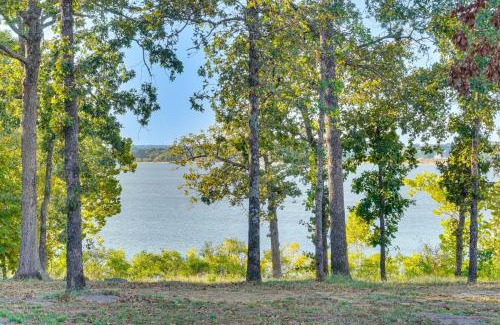 Eufaula House | Upscale A-Frame Escape with Lake Access in Quinton!