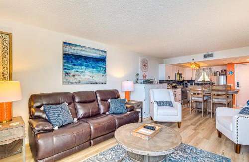 Hudson Apartment | Upscale Gulf Front Hudson Condo with Pool