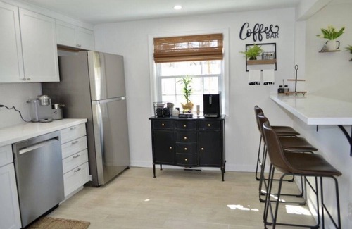 Williamsville Apartment | Upscale Luxury Apt, 2 minute walk to Glenn Park and Britesmith!