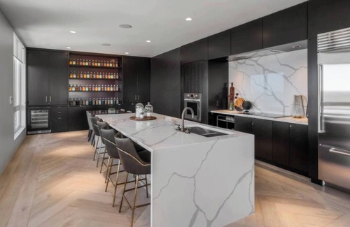 Home Park Apartment | Upscale Midtown Retreat, Free Parking & Close to Mercedes