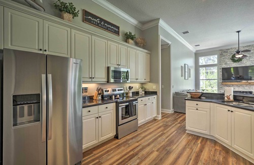 Indian Trails House | Upscale Palm Coast Home w/Pool: 7 Mi to Beaches!