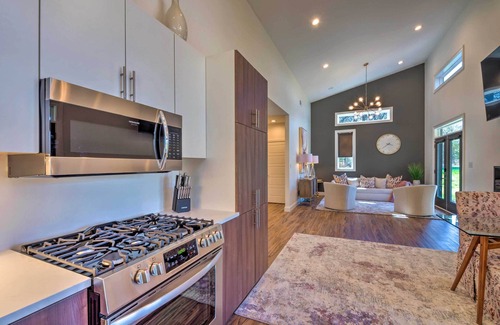 Cunningham Cabin | Upscale & Quiet Paducah Retreat on 15 Acres!