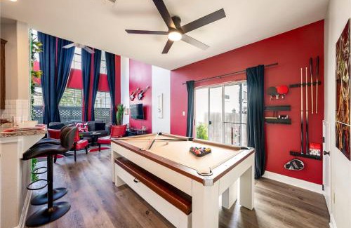 Govalle House | Upstay East Austin Retreat w Yard - 5min to Downtown