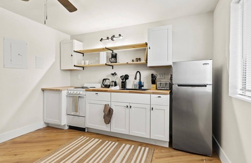 Huntsville Apartment | Upstay: Modern Studio Steps from Merrimack Park