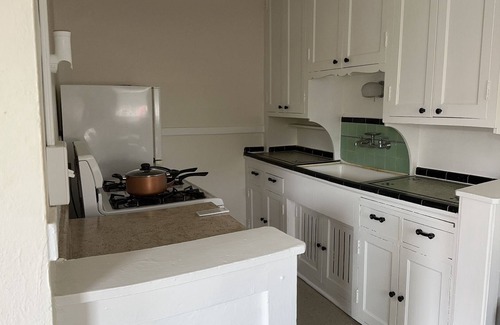 Lyn-Lake Apartment | uptown apartmentsnSteps from Lake Calhoun, Urban Minneapolis Gem!