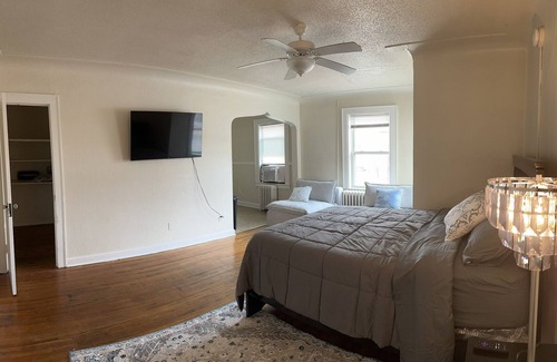 Lyn-Lake Apartment | uptown apartmentsnSteps from Lake Calhoun, Urban Minneapolis Gem!