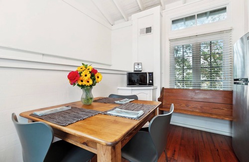 Audubon House | Uptown Carriage House 900 ft to Magazine & 3 Blocks to Mardi Gras Parade Route