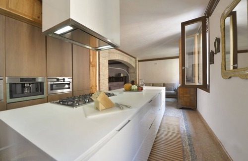 Historic Center Apartment | UR-NEST Guerrazzi Deluxe