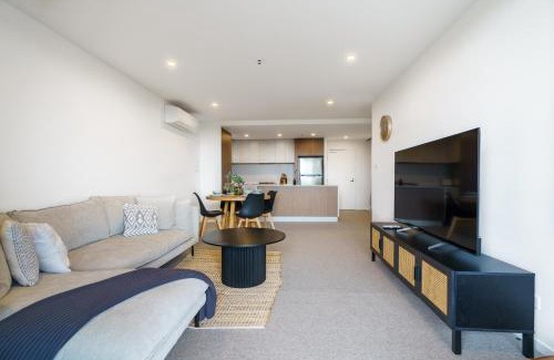 Phillip Apartment | Urban Apt in Phillip 9mins to Canberra Hospital - Hosted by Canstay