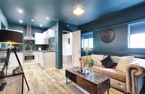 Southend-on-Sea Apartment | Urban Lux - Modern One-Bedroom Flat Sleeps 4 in Southend-On-Sea - Southend Stays
