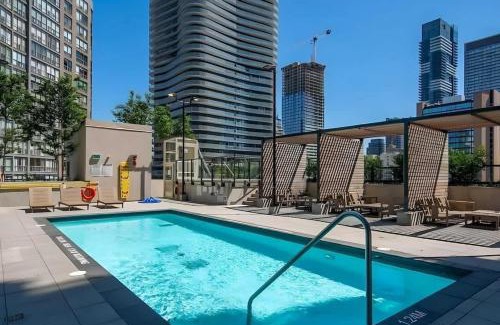Bay Cloverhill Apartment | Urban Luxury in the Heart of Downtown Toronto