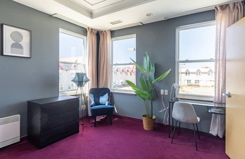Dartmouth Apartment | Urban Nest, 1-BDRM Apt with AC