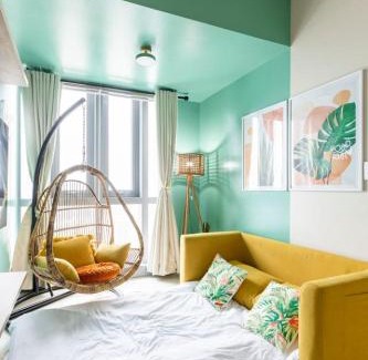Bagumbayan House | Urban Oasis Serenity in the City w Pool Gym More
