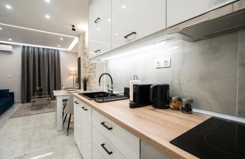 Thessaloniki Apartment | Urban Pulse by #db premium stay apartments