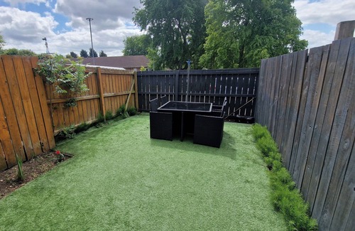 Newcastle-upon-Tyne House | Urban Retreat in Newcastle- Pet friendly- Garden