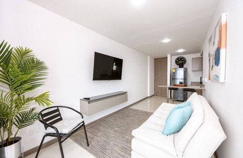 Laureles Apartment | Urban studio in Laureles with nice view near Unicentro Mall