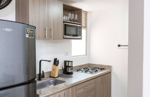 Laureles Apartment | Urban studio in Laureles with nice view near Unicentro Mall