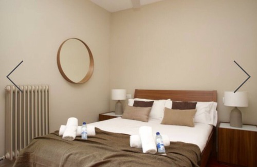 El Putget i Farro Apartment | Urban Town Suites II