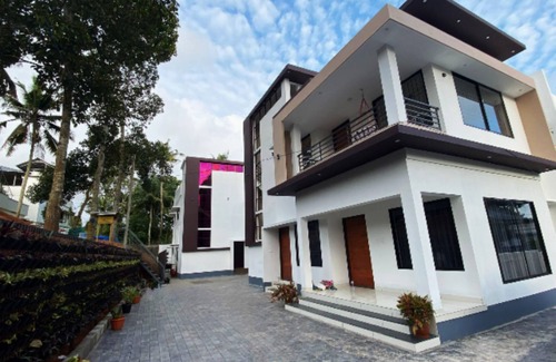 Nedumangad Apartment | Urbane Cove 4: Furnished AC Apt