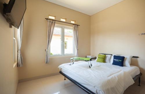 Cisarua Hotel | Urbanview Resort Adang Zecky Cisarua Puncak by RedDoorz