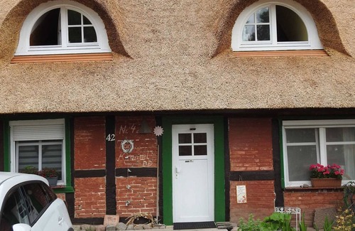 Demmin Apartment | Urlaub Unterm Reetdach - Ferienwohnung