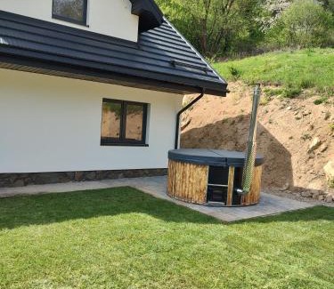 Solina Villa | UROCZYSKO-POLAŃCZYK Prywatne Jacuzzi i Sauna w cenie !
