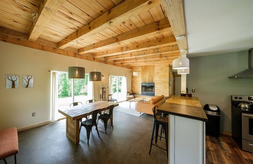 Stanton Cabin | Ursa Major Cabin - 10 mins from Natural Bridge State Park, Red River Gorge