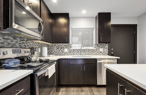 Hancock Apartment | UT North Campus Apt Unit 12 /1 Mile to Moody Center