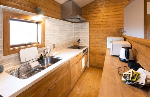 Kitasaku-gun Cottage | Uta A log house designed in the image of a teddy b/Kitasaku-gun Nagano