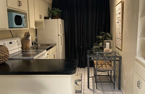 Fort Lauderdale House | Utilities Included + Furnished + Month to Month | 1 Bedroom 1 Bath Apartment