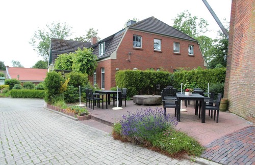 Uttum Apartment | Uttumer Mühle: Bentje - Gemütliche Og-wohnung für 4 Personen im Müllerhaus der Uttumer Mühle