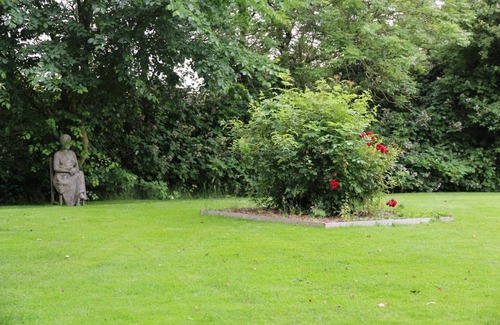 Uttum Apartment | Uttumer Mühle: Bentje - Gemütliche Og-wohnung für 4 Personen im Müllerhaus der Uttumer Mühle