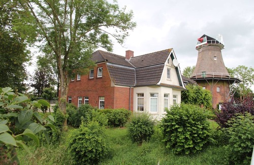 Uttum Apartment | Uttumer Mühle: Casjen - Schöne Ferienwohnung für Eine Person im Müllerhaus Uttum