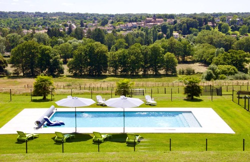 Availles-Limouzine Cottage | VéloGîtes, Gîte de la Bussière, the perfect place for a family vacation?