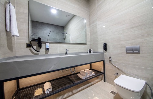 Yomra Hotel | V Center Hotel