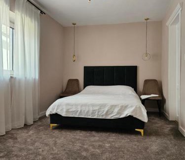 Vama Buzaului Villa | V-House