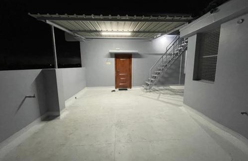 Coimbatore Apartment | V4 Stay - Luxury 1 BHK AC Suite sleeps 5 guests