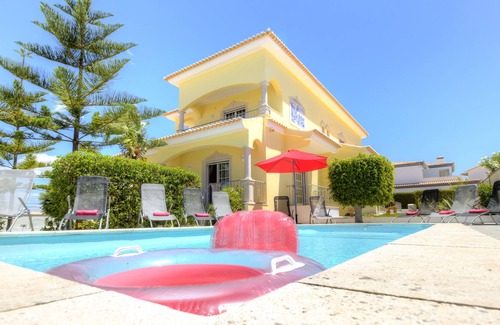 Parchal Villa | V6 Menir - with a capacity for 12 people.