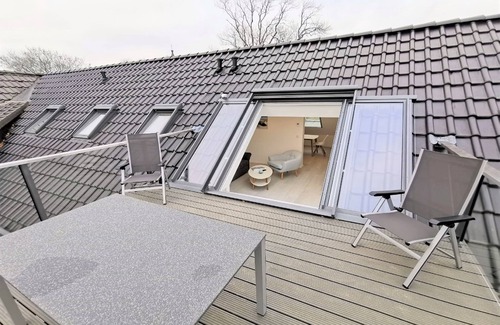 Gross Zicker Apartment | Vacation apartment with roof terrace and sea view - Haus Inselwind FeWo MEERwasser
