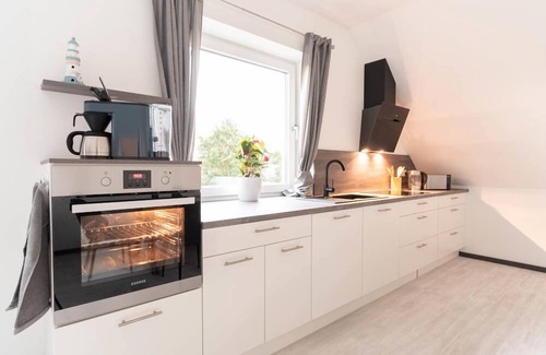 Victorbur Apartment | Vacation apartment/apartment for 6 guests with 140m² in Südbrookmerland (164202)