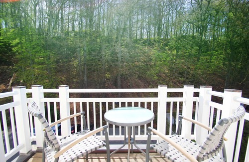 Binz Apartment | Vacation apartment near the beach with balcony and sea view - Villa Strandeck FeWo 06