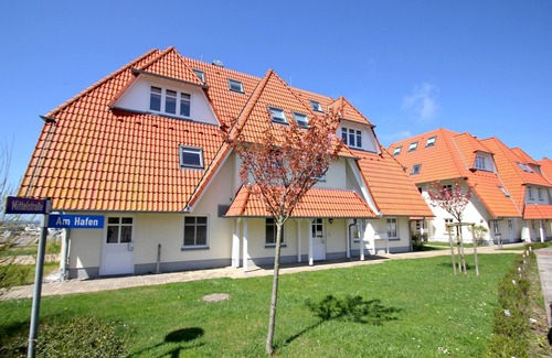 Wiek Apartment | Vacation apartment near the harbor with balcony and sea view - Hafenhäuser Wiek 07