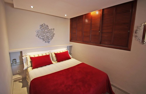 Puerto de Soller Apartment | Vacation Apartment Marbat with Sea & Mountain View, Pool, Wi-Fi