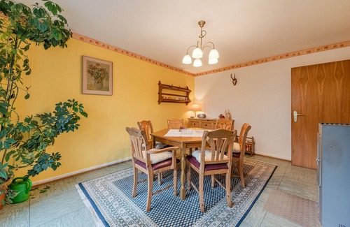 Hundheim Apartment | Vacation apartment/apartment for 6 guests with 100m² in Morbach (130821)