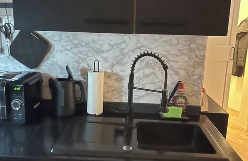 Burglesum Apartment | Vacation apartment at Knoops Park 1 bedroom; 1 living room; kitchen; bathroom, terrace