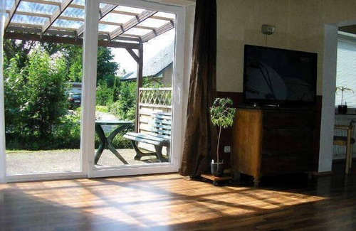 Friedeburg Apartment | Vacation apartment on the ground floor: 3 bedrooms, quiet, ideal for visits to the coast and islands