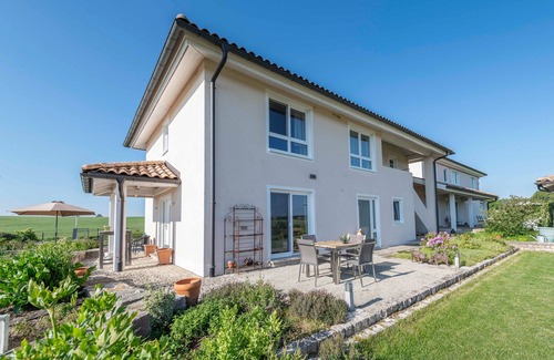 Eckersdorf Apartment | Vacation apartment Red Hill - Sana e Salva