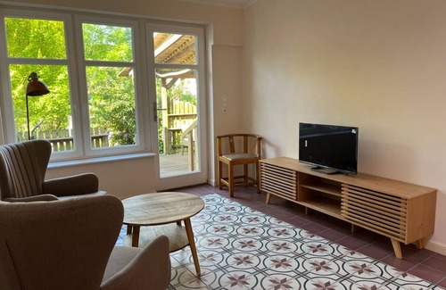 Weener Apartment | Vacation apartment Tjalk - Holiday apartments Hafenkabinett, 25529