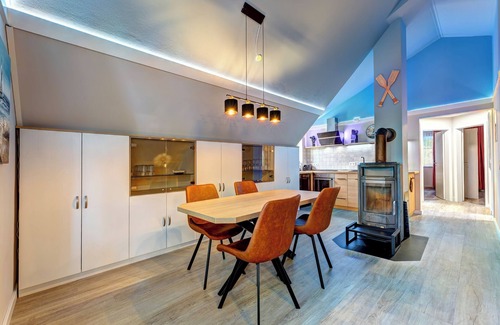 Ueckeritz Apartment | Vacation apartment with private sauna and fireplace, right on the beach.