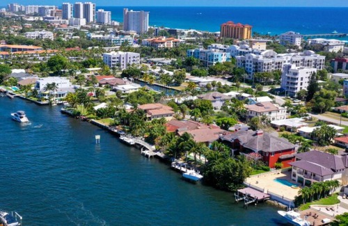 Hillsboro Beach House | Vacation At its Finest! Pool, Pet-friendly, Minutes to Fern Forest Nature Park